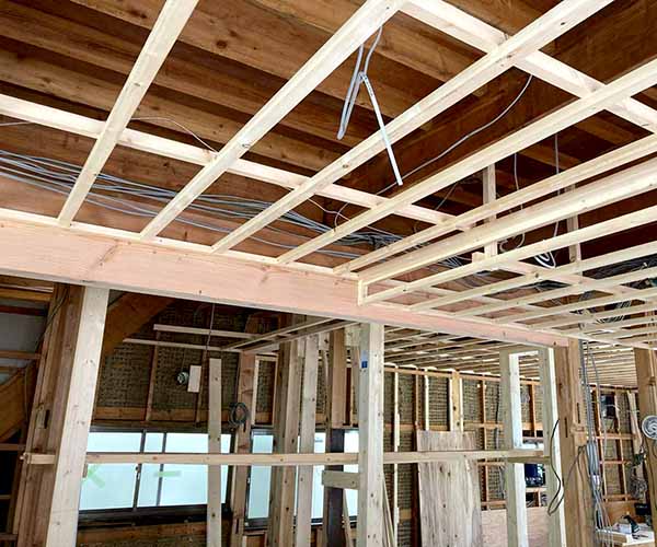 新潟市東区A様邸フルリフォーム中_天井の補強