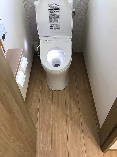 新潟市北区K様邸　トイレ等リフォーム後_左のトイレ