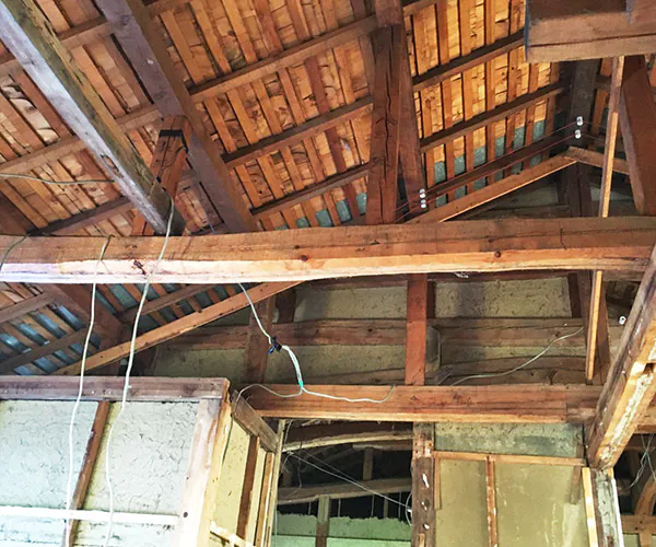 聖籠町I様邸　平屋リフォーム中_解体中天井