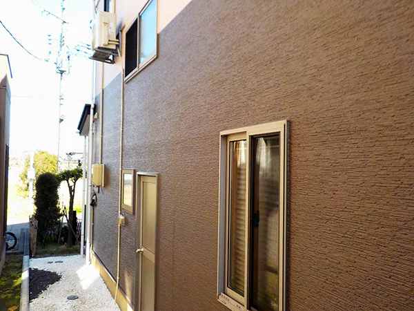 新潟市北区S様邸外壁塗装後_塗り分け
