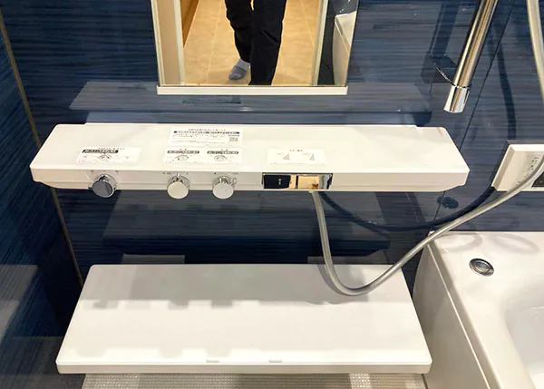 新潟市東区K様邸水まわりリフォーム後_お風呂カウンター