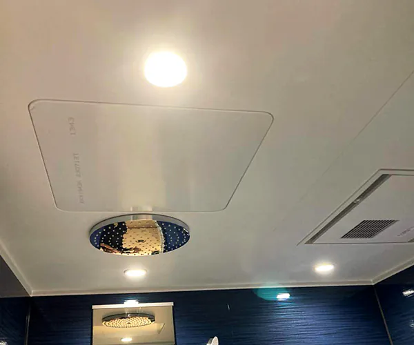 新潟市東区K様邸水まわりリフォーム後_お風呂天井