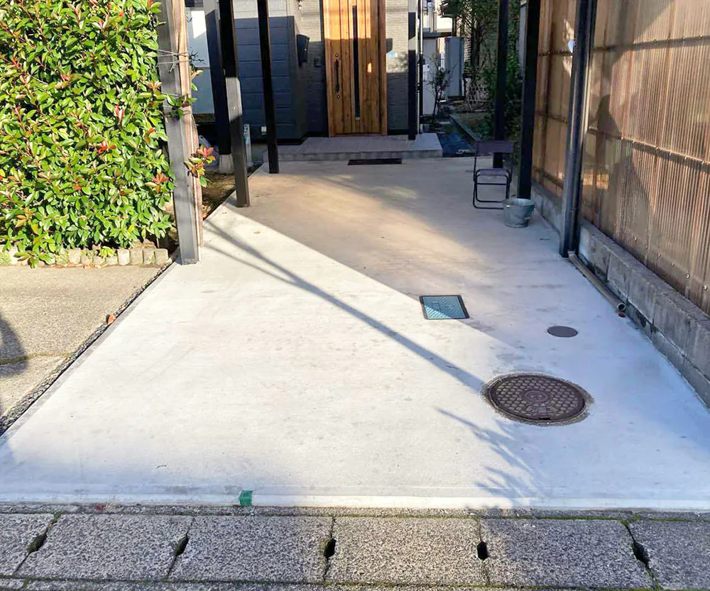 新潟市北区M様邸玄関リフォーム後_アプローチ