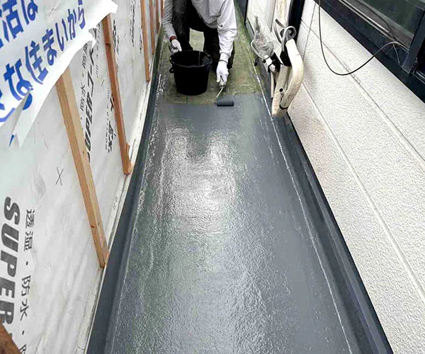 新潟市北区M様邸外壁リフォーム中_バルコニー防水