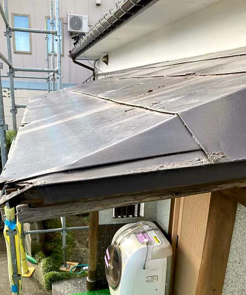新潟市東区Y様邸外装等リフォーム前_玄関屋根