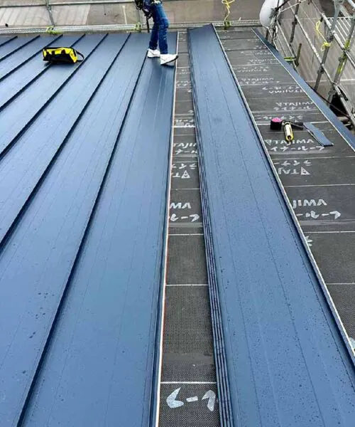 新潟市北区Y様邸 屋根葺き替え事例　After