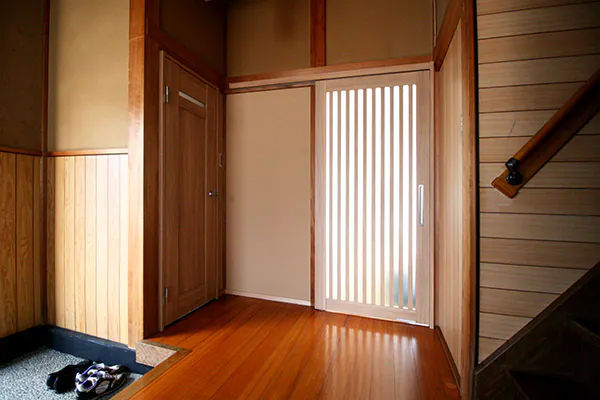 新潟市北区Y様邸フルリフォーム後_玄関ホール