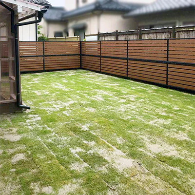 目隠しフェンス人工木(樹脂)