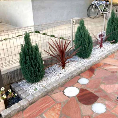 玄関アプローチ