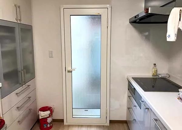 新潟市北区O様邸水まわりリフォーム後_勝手口