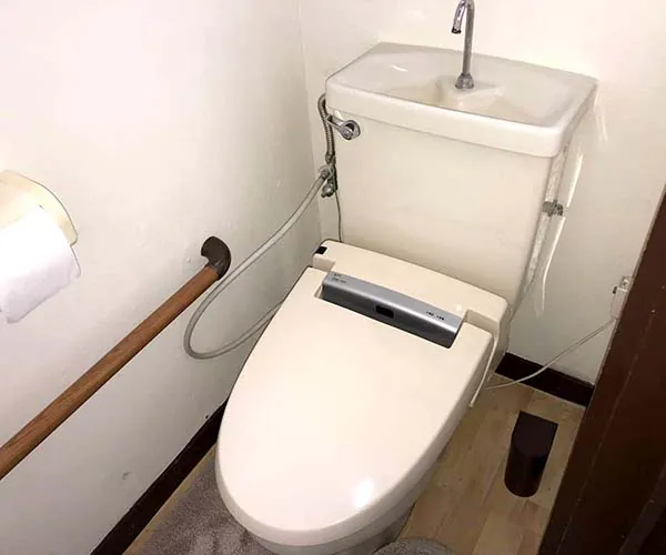 新潟市東区A様邸フルリフォーム前_トイレ