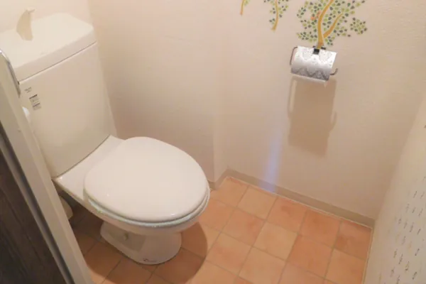 トイレの床材_フロアタイル
