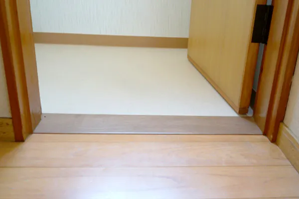 トイレのバリアフリーリフォーム_段差解消