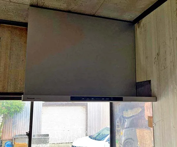 新潟市北区M様邸キッチン換気扇リフォーム後_