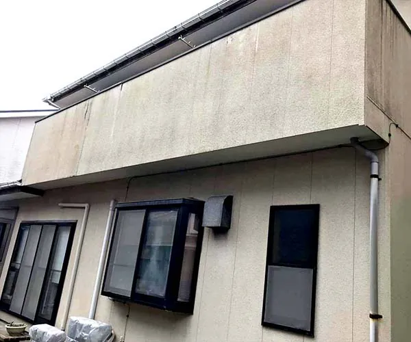 新潟市東区T様邸 屋根外壁リフォーム前