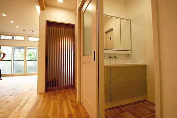 新潟市東区A様邸フルリフォーム後_洗面台