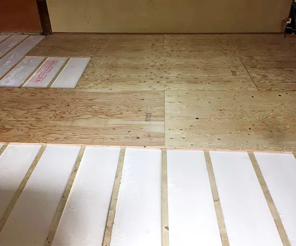 新発田市I様邸リビングリフォーム事例_床下に断熱材