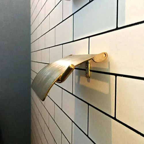新潟市北区Y様邸フルリフォーム後_トイレ紙巻器