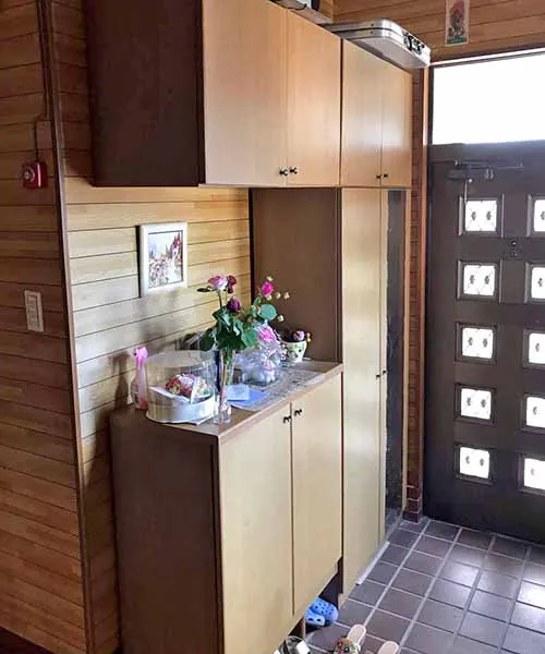 新潟市北区Y様邸フルリフォーム前_玄関収納