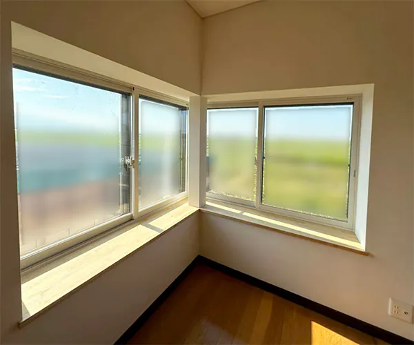 新潟市北区Y様邸水まわりリフォーム後_2階出窓