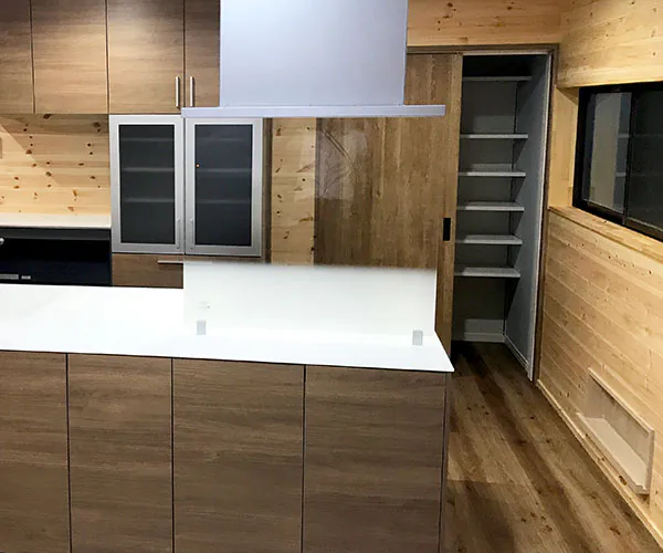 新発田市S様邸キッチンリフォーム後_パントリー