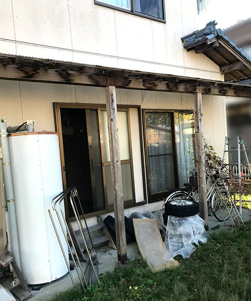 新発田市S様邸フルリフォーム前_物干しテラス