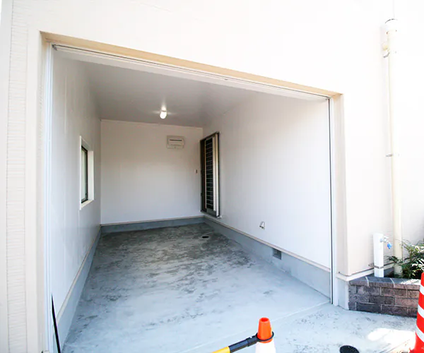 新潟市東区H様邸　フルリノベーション後_インナーガレージ