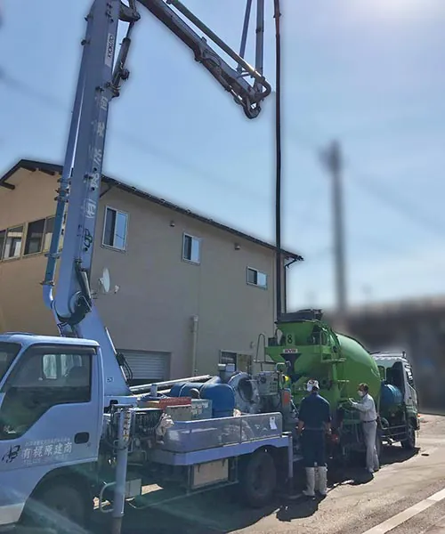 新潟市東区H様邸　フルリノベーション中_コンクリート打設
