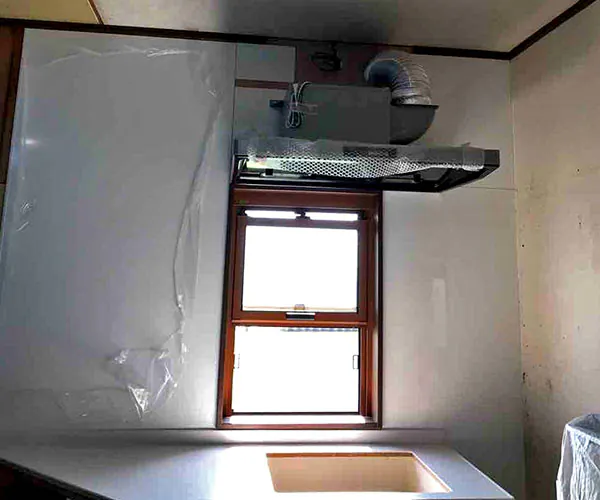 新潟市北区Y様邸キッチンリフォーム中_キッチンパネル