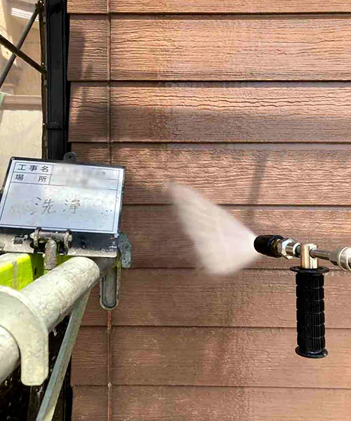 新潟市北区K様邸　外壁塗装中_高圧洗浄