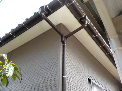 新潟市江南区H様邸外壁リフォーム後_雨樋