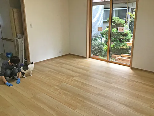 新潟市江南区H様邸　フルリフォーム中_床張り