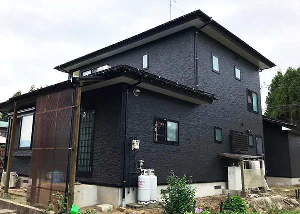 新潟市北区G様邸外壁リフォーム後_外観