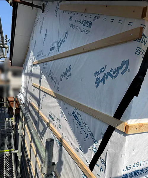 新潟市北区S様邸　外壁リフォーム中_上張り用の下地