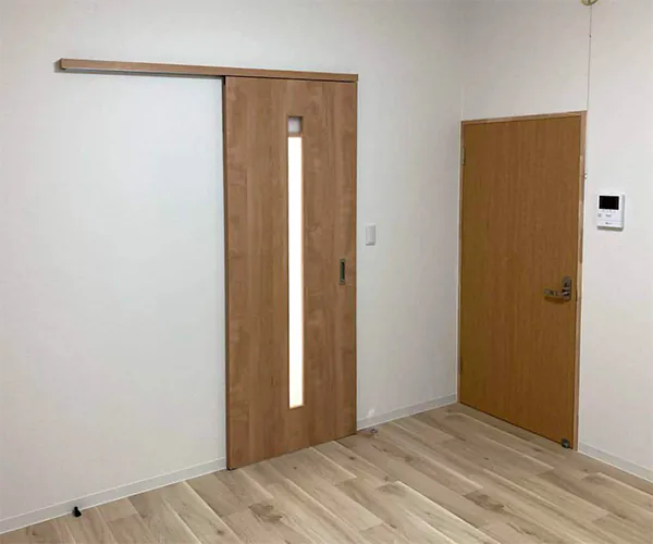 新潟市江南区Y様邸_キッチンリフォーム後_アウトセット引き戸