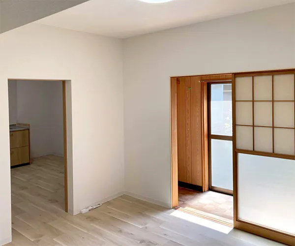 新潟市江南区Y様邸_水まわりリフォーム後_居間と廊下