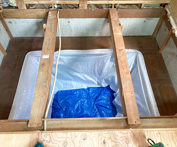 新潟市北区K様邸　キッチンリフォーム中_床下収納