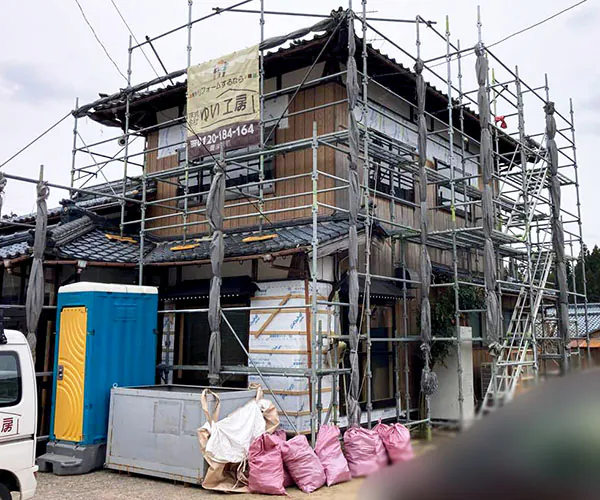 阿賀野市I様邸　外壁リフォーム中_足場