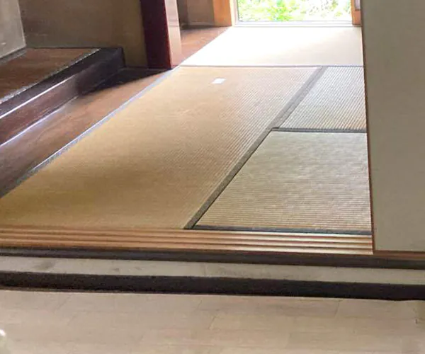 新発田市K様邸　バリアフリーリフォーム前_和室手前の段差