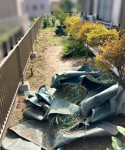 新潟市北区S様邸　お庭リフォーム中_防草シート撤去
