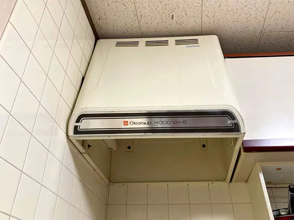 新発田市S様邸キッチンリフォーム前_換気扇