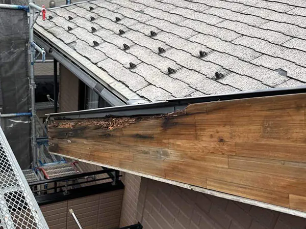 新潟市北区H様邸屋根リフォーム前_破風