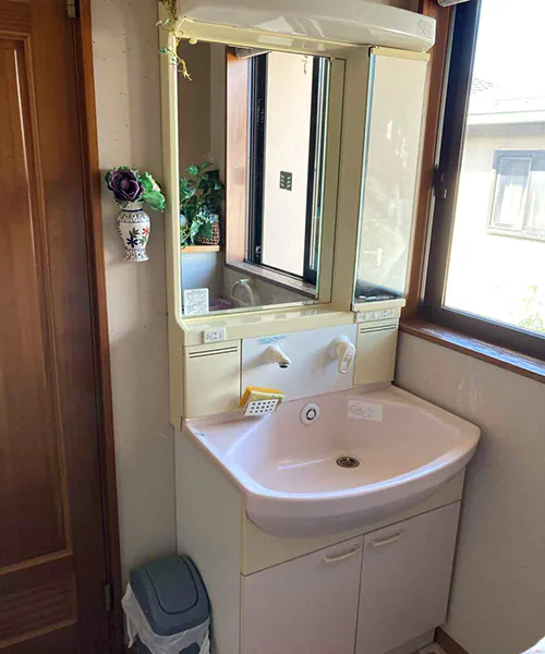 新発田市K様邸水まわりリフォーム前_廊下洗面台