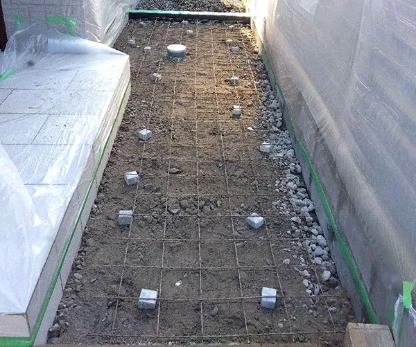 新潟市東区M様邸外構リフォーム中_コンクリート下地